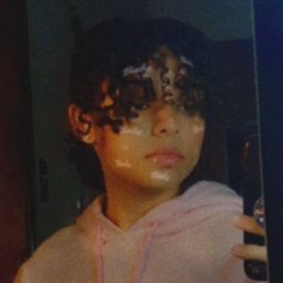 Meet your Posher, Anna - Picture 1 of 1